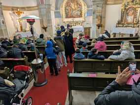 Krippenandacht mit Segnung der Kinder (Foto: Georg Smolarczyk)